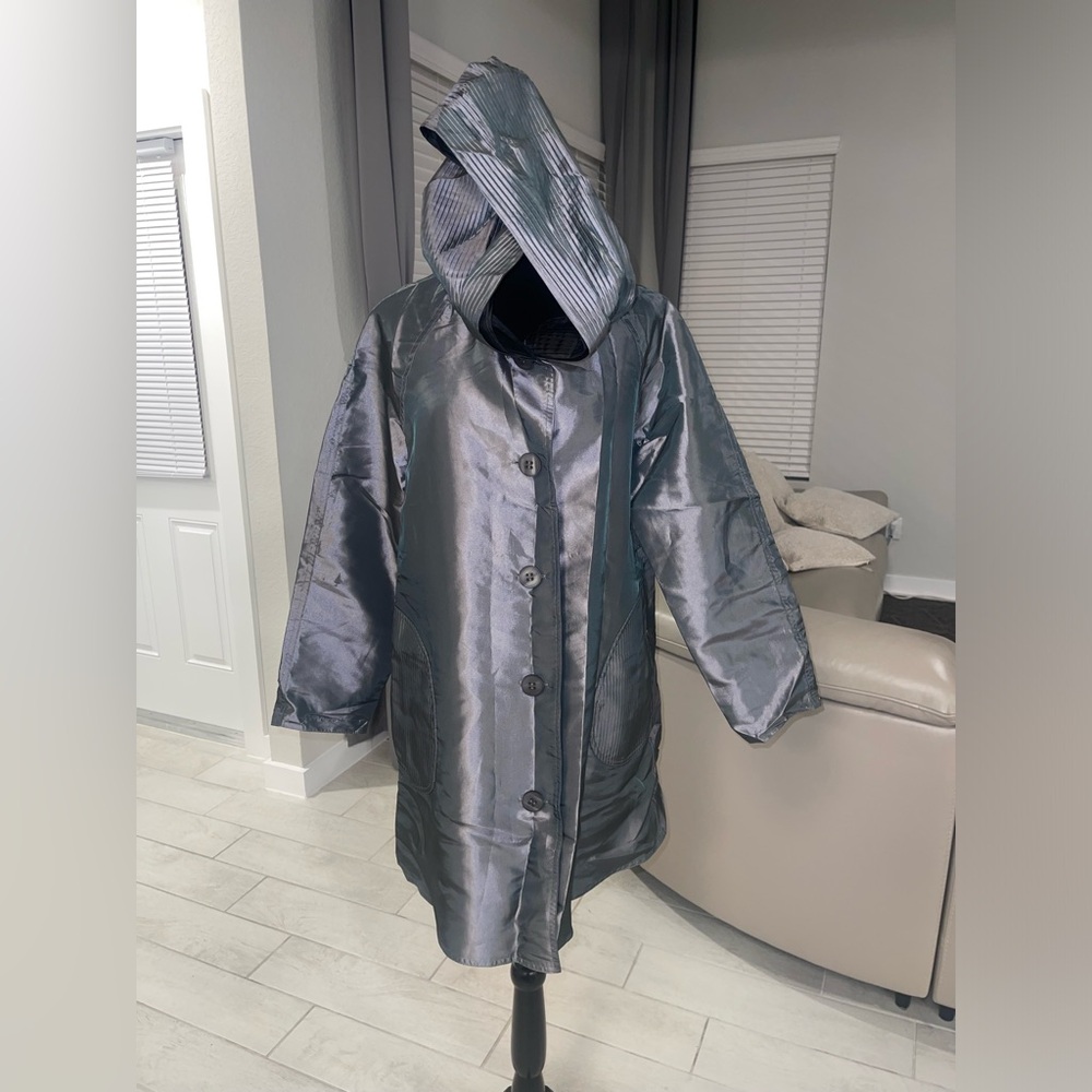 UbU Reversible art hoodie tafetta pleated hood Coat/ Jacket S